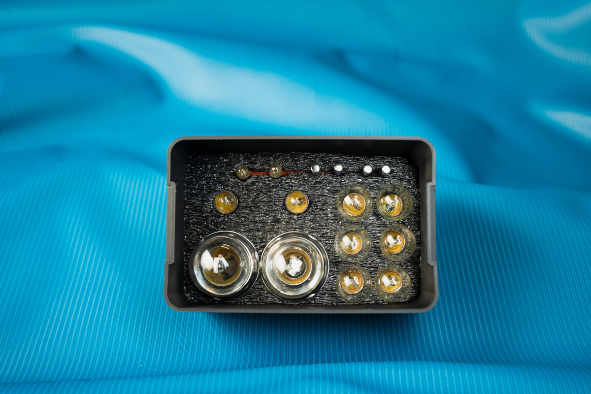 0105156 2cv Bulb set in Box