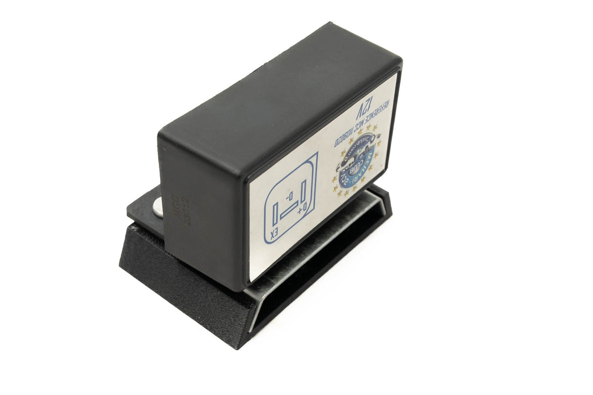 1109101 2cv Voltage Regulator Bracket