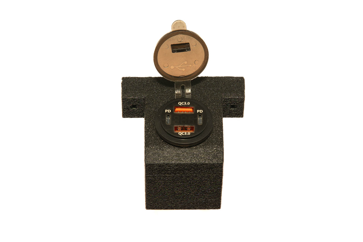 1712005 Twin USB USB-C Port with Voltmeter (Complete kit)