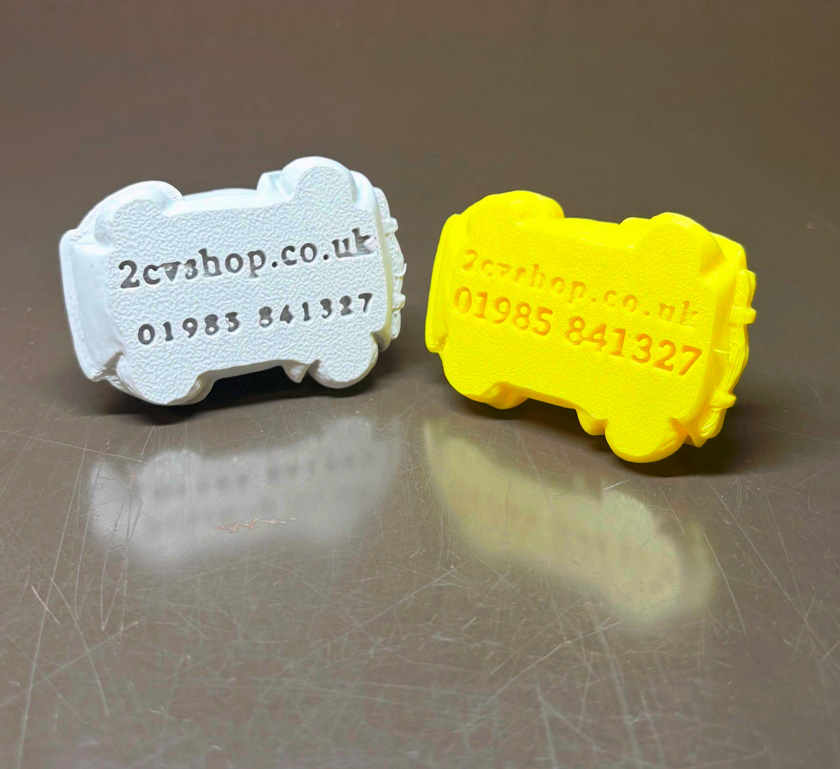 1720803 Caricature 2cv Model (Grey or Yellow)