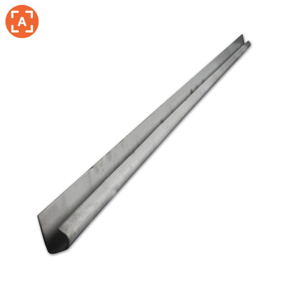 1560120 2cv Door Rubber Retaining Section 870mm