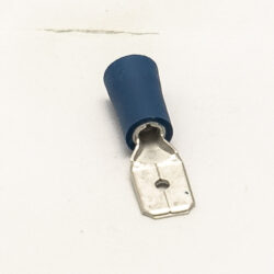 7605564 Blue Male Spade Connector