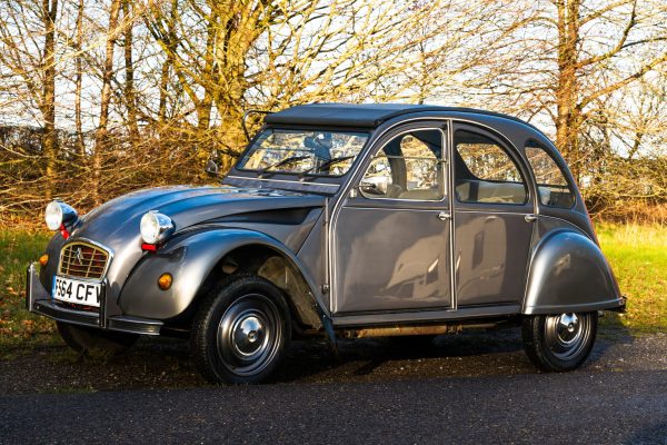 _2CV1373